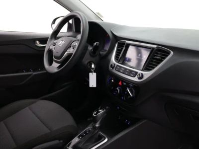 2022 Hyundai Accent — photo 31 view