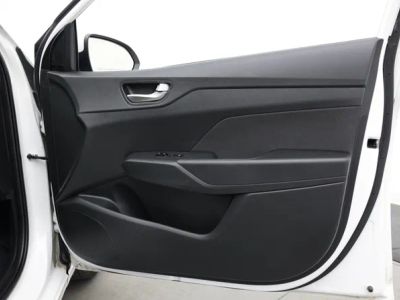 2022 Hyundai Accent — photo 30 view