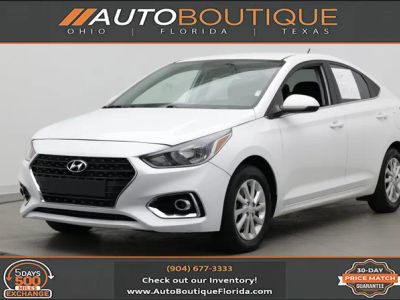 2022 Hyundai Accent SEL in Frost White Pearl — front three-quarter view