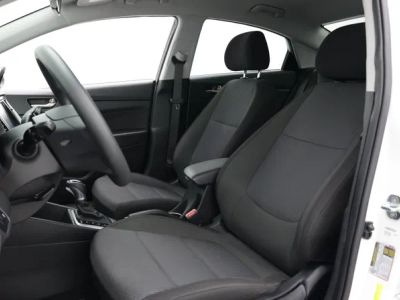 2022 Hyundai Accent — photo 12 view