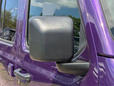 2026 Jeep Gladiator — photo 11 view