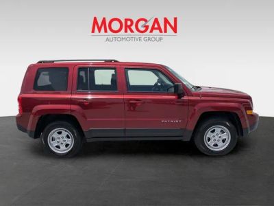 2015 Jeep Patriot — side profile view