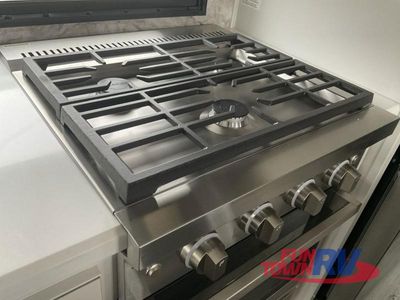 2025 Keystone RV Montana - Photo 16
