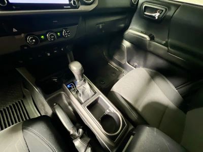 2020 Toyota Tacoma — photo 21 view