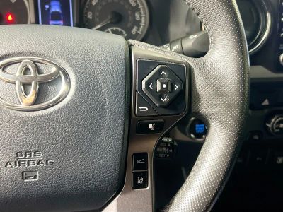 2020 Toyota Tacoma — photo 16 view