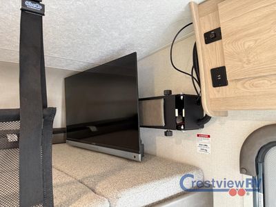 2025 Coachmen RV Leprechaun - Photo 12