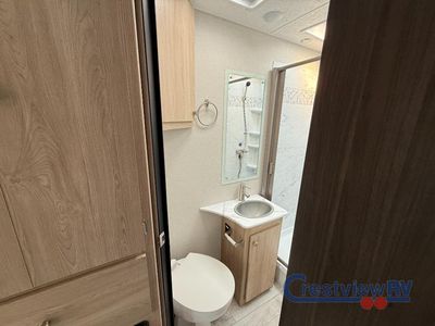 2025 Coachmen RV Leprechaun - Photo 10
