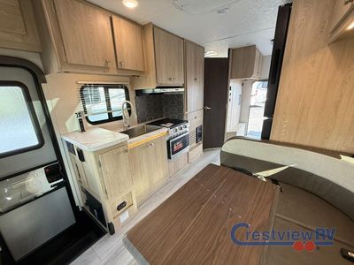 2025 Coachmen RV Leprechaun - Photo 4