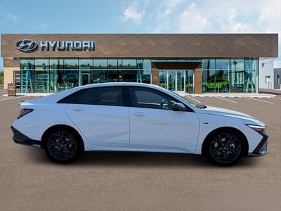 2026 Hyundai Elantra - Photo 9