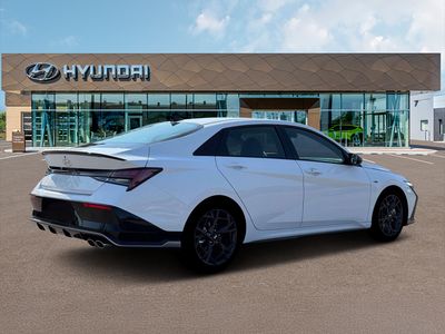 2026 Hyundai Elantra - Photo 8