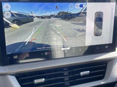 2026 Ford Explorer — photo 9 view