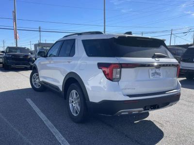 2026 Ford Explorer — photo 25 view