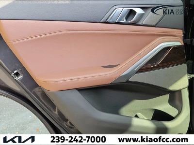 2021 BMW X6 — photo 14 view