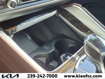 2021 BMW X6 — photo 27 view