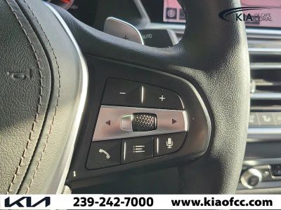 2021 BMW X6 — photo 23 view