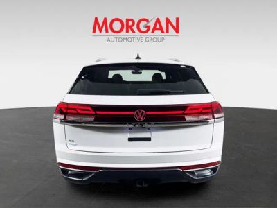 2024 Volkswagen Atlas Cross Sport — photo 7 view
