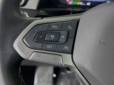 2024 Volkswagen Atlas Cross Sport — photo 17 view