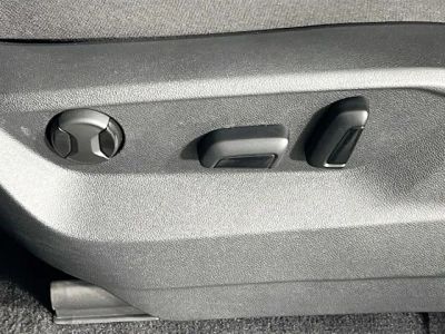 2024 Volkswagen Atlas Cross Sport — photo 13 view