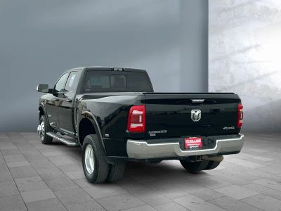 2022 Ram 3500 — interior view