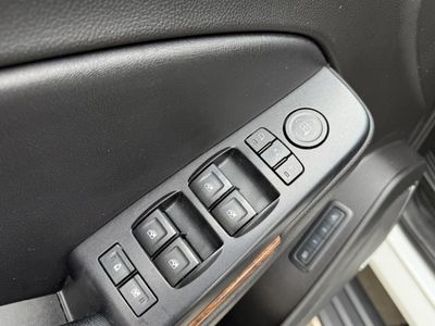 2015 Chevrolet Suburban - Photo 30