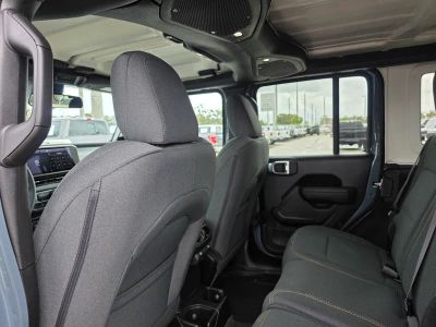 2025 Jeep Wrangler — photo 19 view