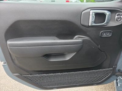 2025 Jeep Wrangler — photo 24 view