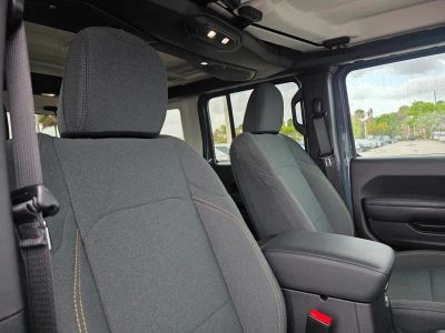 2025 Jeep Wrangler — photo 11 view