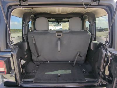 2026 Jeep Wrangler — photo 14 view