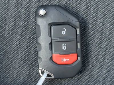 2026 Jeep Wrangler — photo 30 view