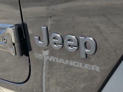 2026 Jeep Wrangler — photo 13 view