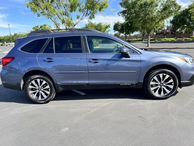 2016 Subaru Outback - Photo 4