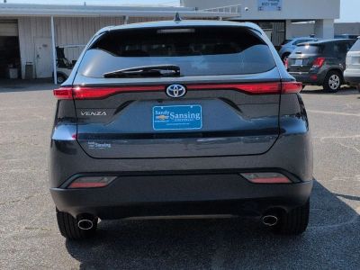 2024 Toyota Venza - Photo 4