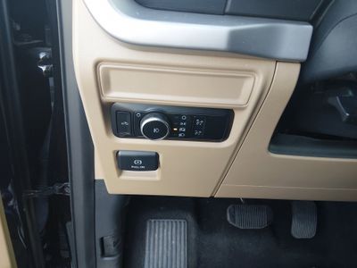 2023 Ford F-150 — photo 13 view