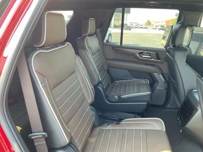 2026 GMC Yukon — photo 18 view
