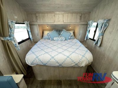 2025 Gulf Stream RV Vintage Yellowstone - Photo 27