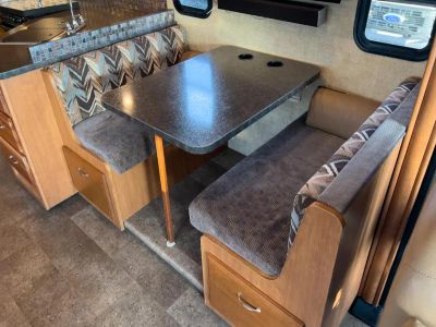2018 Winnebago SUNSTAR - Photo 7