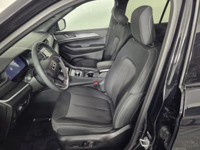 2025 Jeep Grand Cherokee — photo 12 view