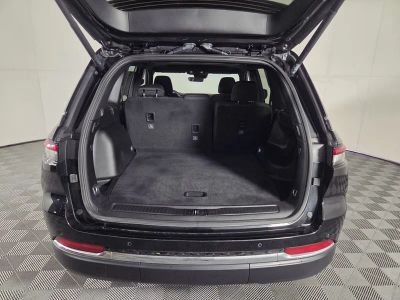 2025 Jeep Grand Cherokee — photo 29 view