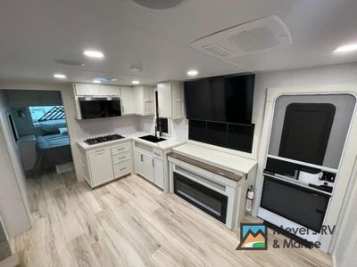 2026 Brinkley Model I - Photo 7