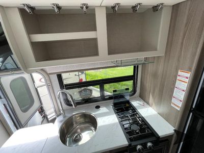 2026 Thor Motor Coach Gemini — photo 18 view