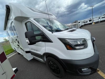 2026 Thor Motor Coach Gemini — front three-quarter view