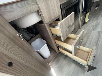 2026 Thor Motor Coach Gemini — photo 19 view