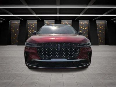2025 Lincoln Nautilus - Photo 3