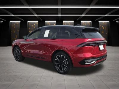 2025 Lincoln Nautilus - Photo 7