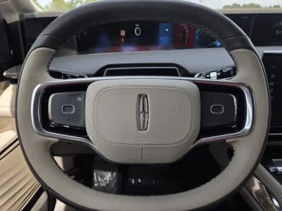 2025 Lincoln Nautilus - Photo 23