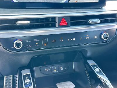 2026 Kia Sorento — photo 16 view
