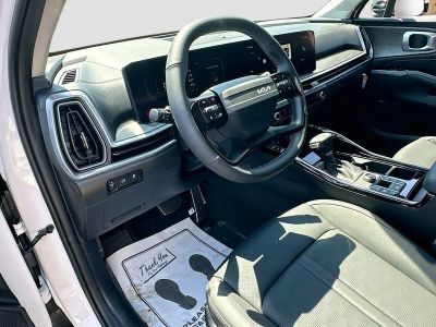 2026 Kia Sorento — photo 9 view