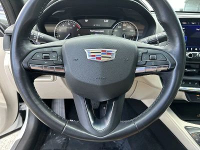 2023 Cadillac CT4 — photo 11 view