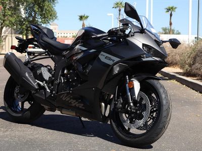 2026 Kawasaki Ninja ZX-6R ABS - Photo 2