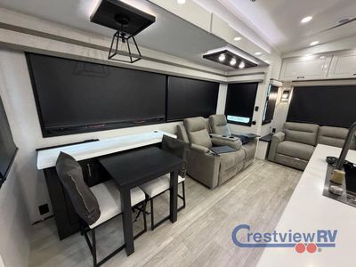 2026 Jayco Pinnacle - Photo 15